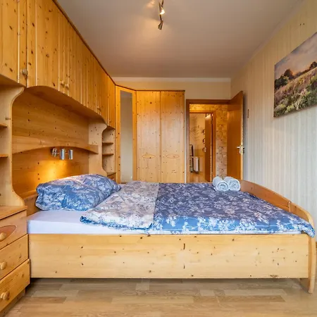 Street, Quite Center, 2br *
